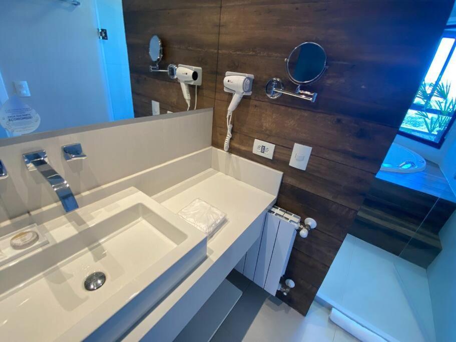 Apto Em - & Carpe Dim - 5 Pessoas Apartamento Campos do Jordão