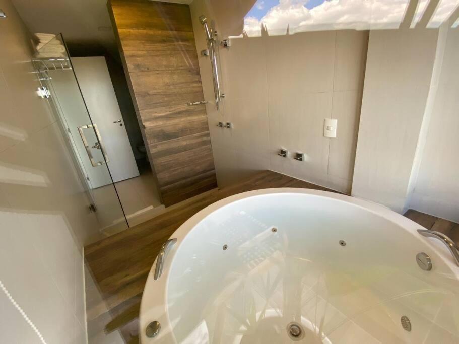 Apto Em - & Carpe Dim - 5 Pessoas Apartamento